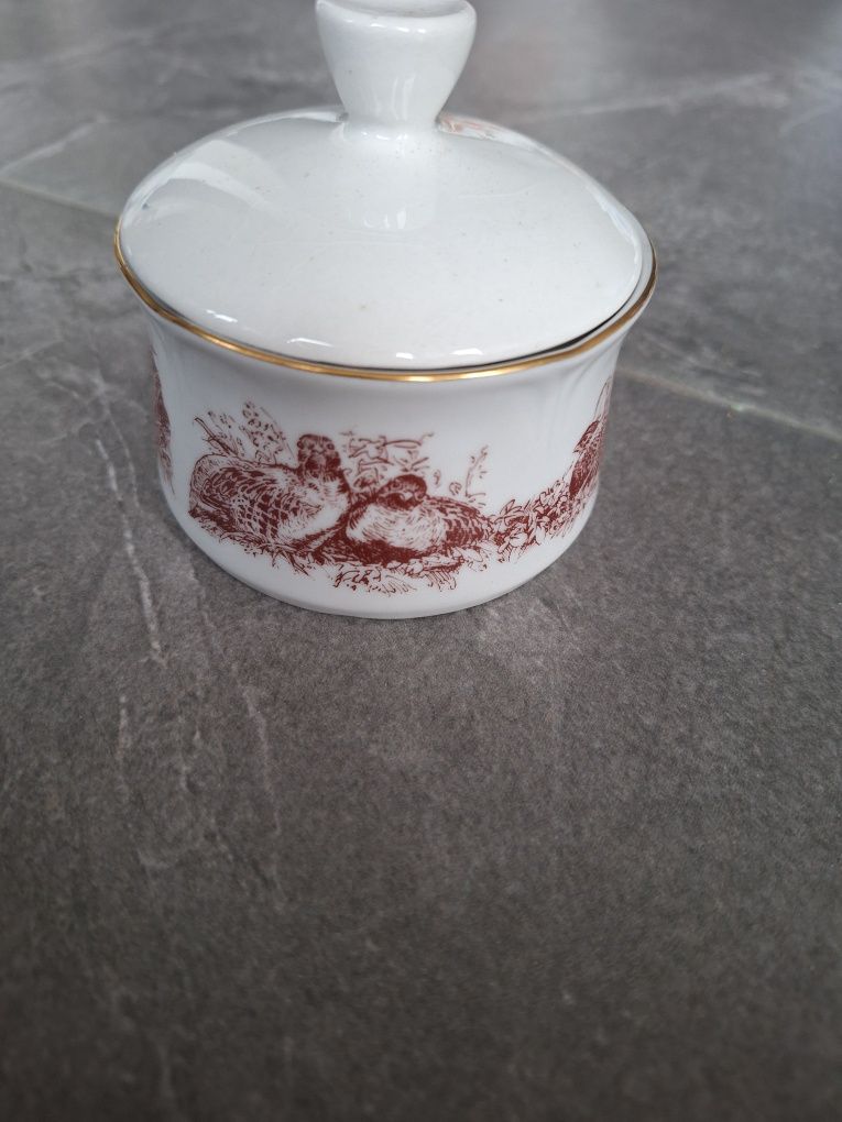 Porcelana z motywem zwierząt graf von henneberg ilmenau