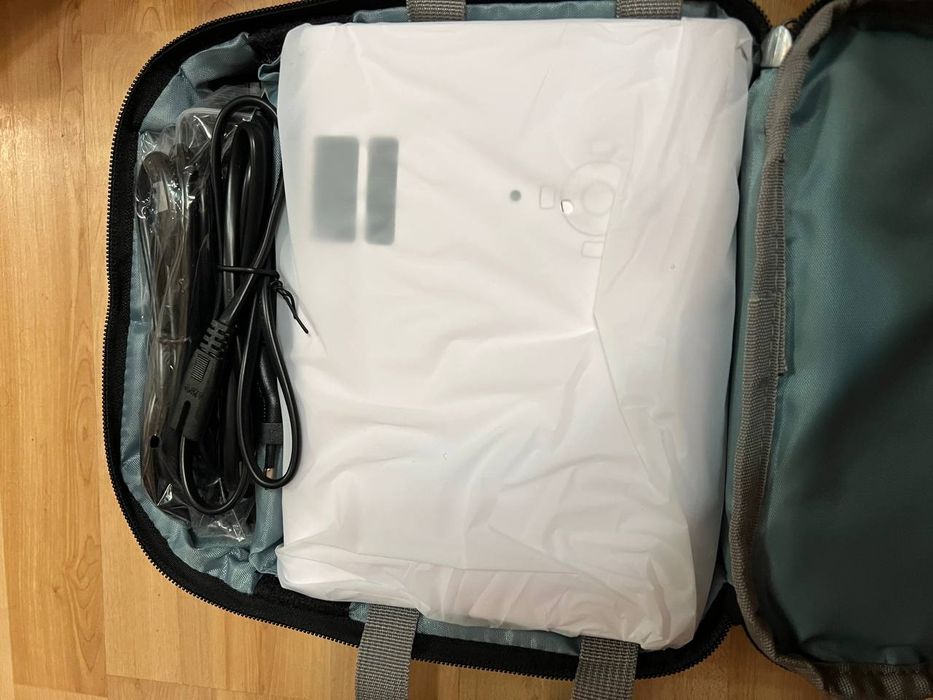 YABER V5 — це міні-проектор