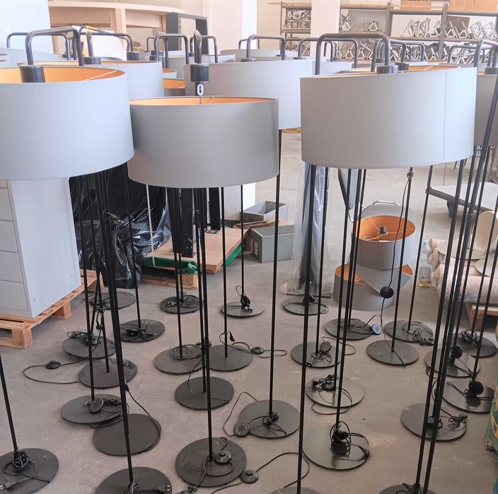 Lampa Volta Light Factory Stojąca Podłogowa wysokość 156cm