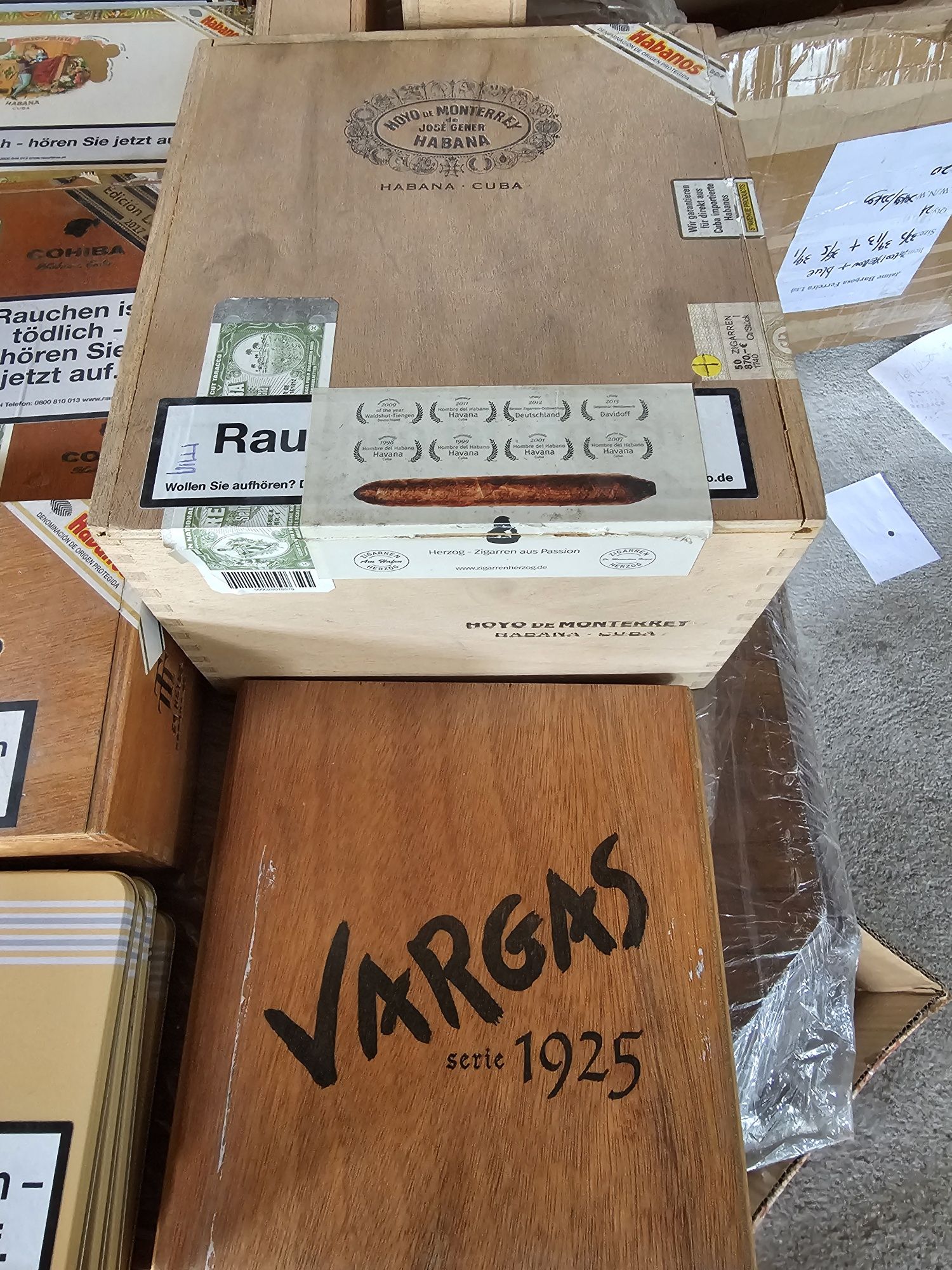 Lote de caixas de charutos ( vazias)