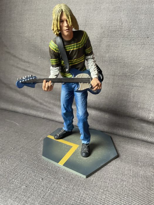 Estátua Kurt Cobain Nirvana Edição limitada