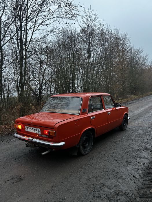ВАЗ LADA 21011-1
