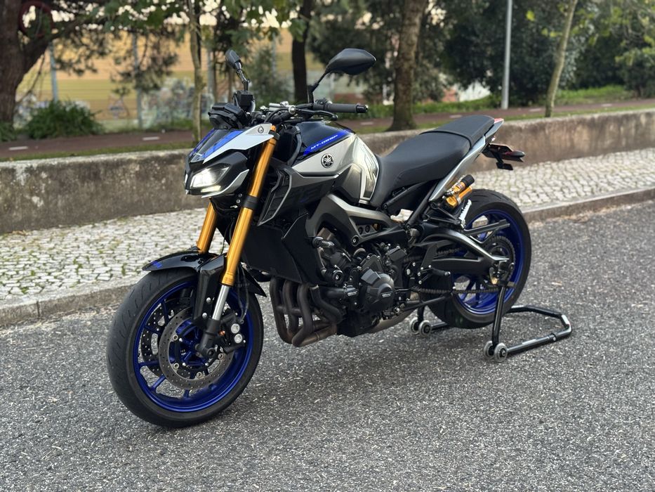 Yamaha MT-09 SP Akrapovic Nacional