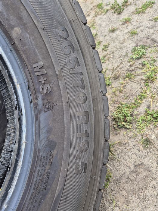 Opony 265/70r19.5