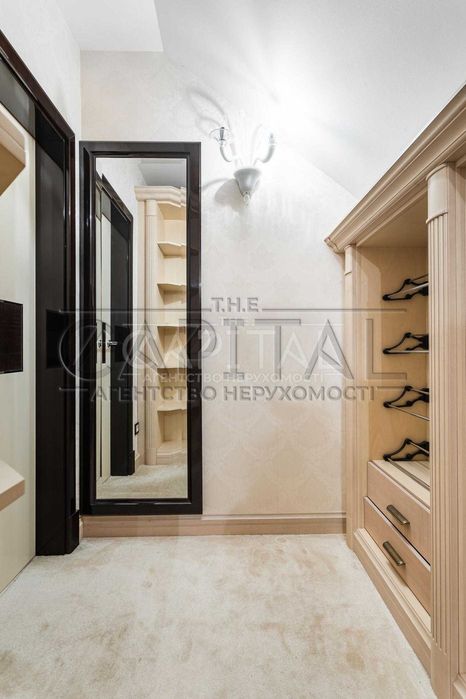 оренда елітного будинку Іванковичи