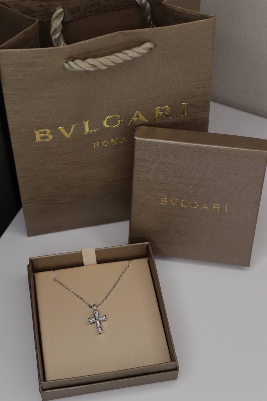 Хрестик в стилі Bvlgari