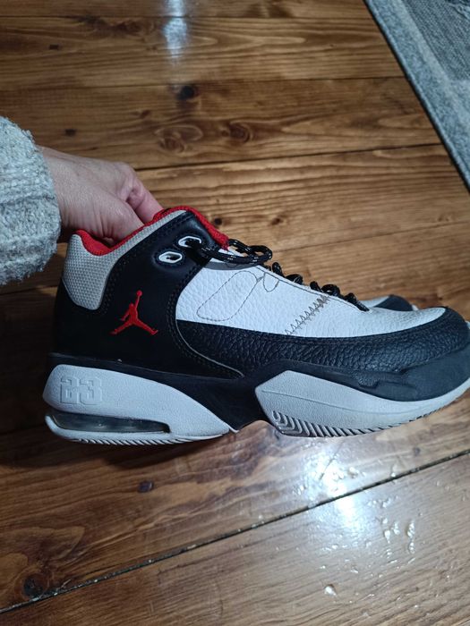 Sneakersy Jordan Max Aura 3 skóra 36,5