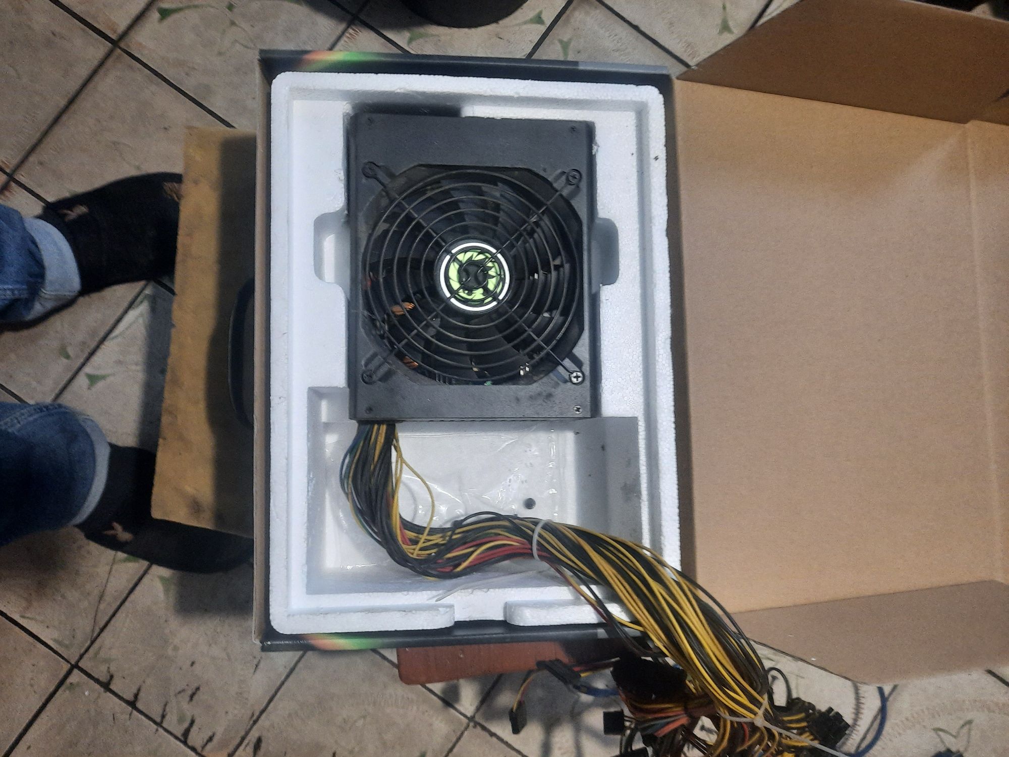 Продам відеокарту ASUS  Rog-Strix GeForceGTX1070Ті 1070 Ti