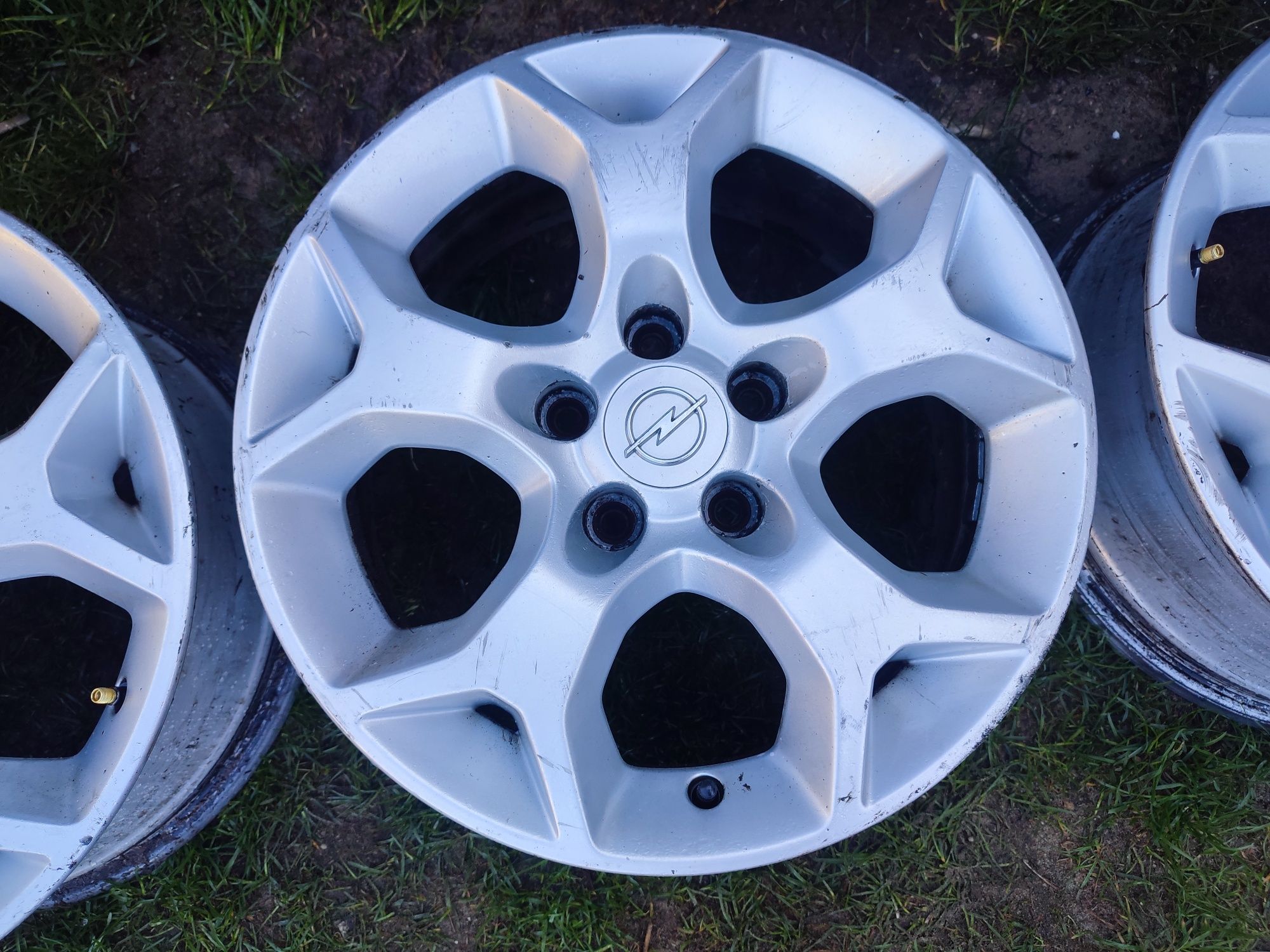 Alufelgi opel  5x110 16r 16'