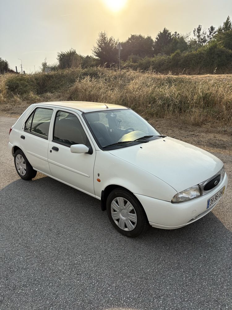 Ford Fiesta Ghia 1.3 - 1996