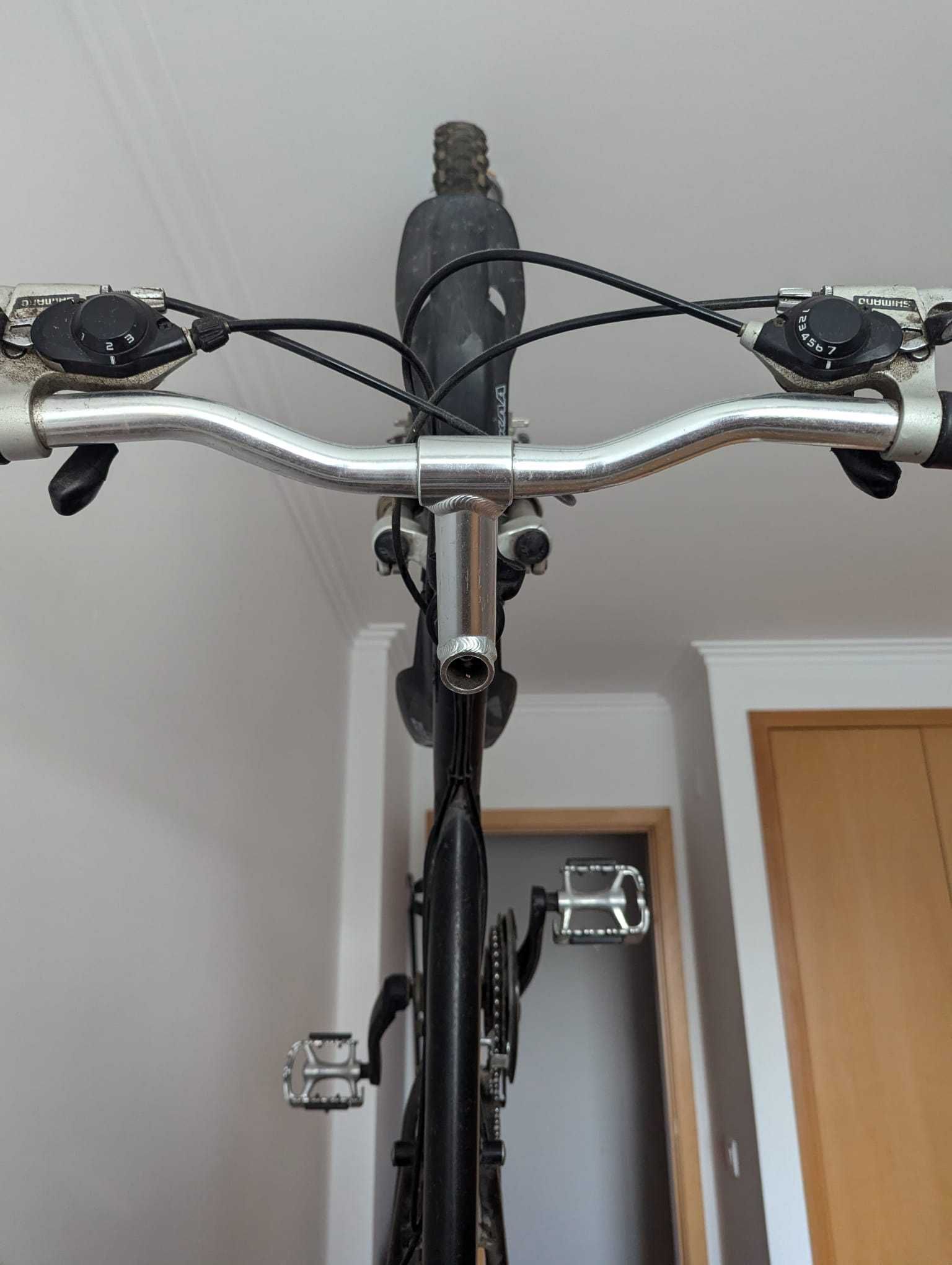 Bicicleta montanha suspensão dupla