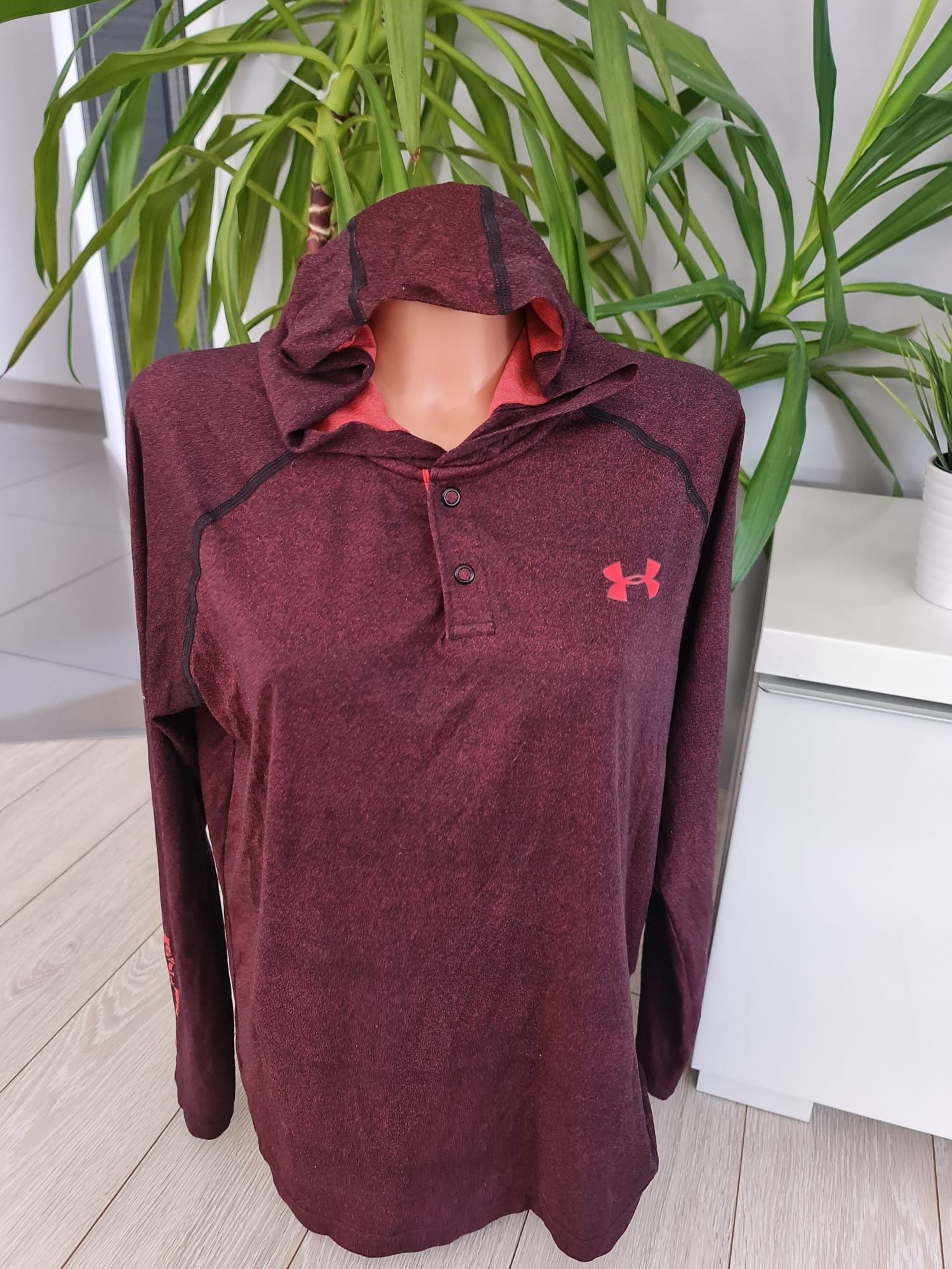 Under Armour bluzka sportowa termoaktywna rozmiar S