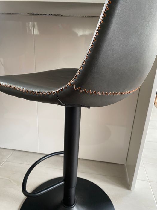 Bancos altos de bancada