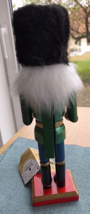 Figurka świąteczna dziadek do orzechów 26 cm