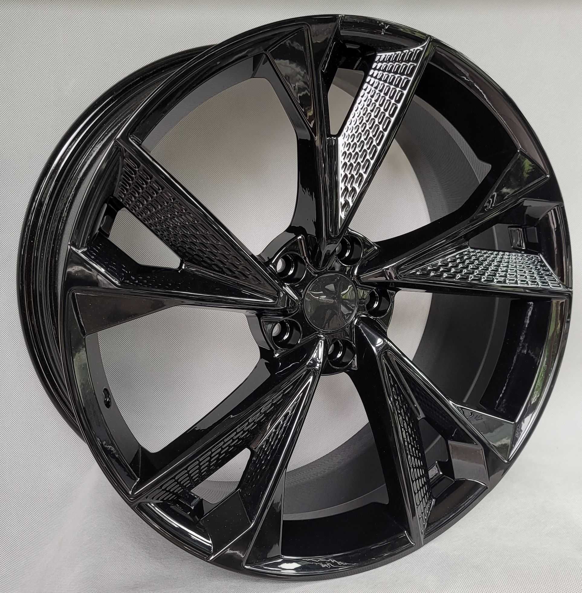 Felgi 20 Audi A4 B9 A5 2 A7 A8 D4 D5 E-Tron Q7 VW Touareg 5x112