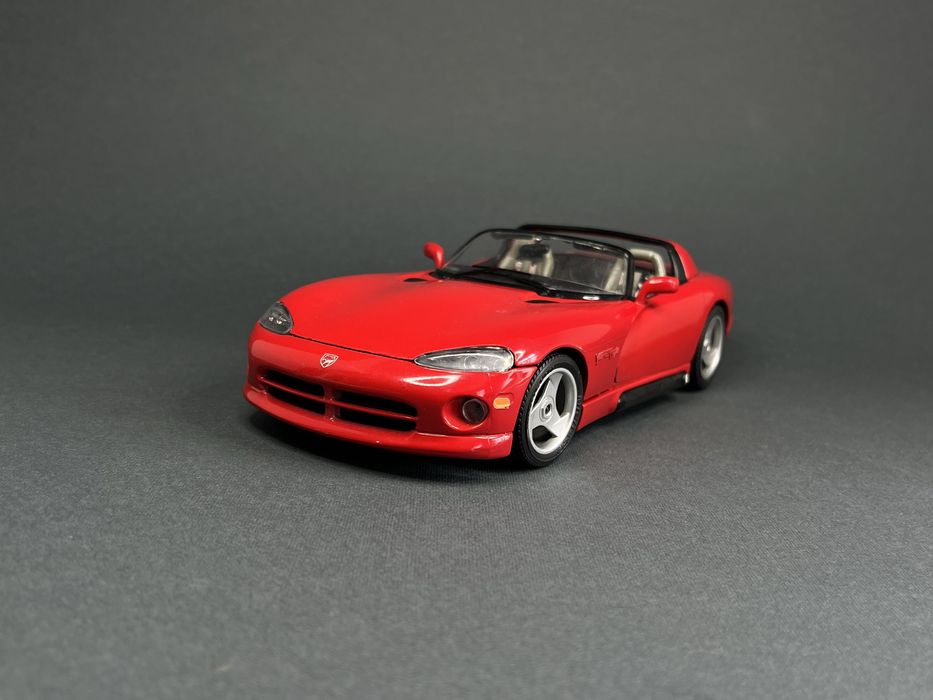 Моделі машинки 1:18 Maisto Bburago