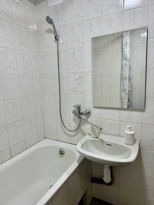 Вільна !!! Подобова Оренда Квартира погодинно  помешкання житло оренда