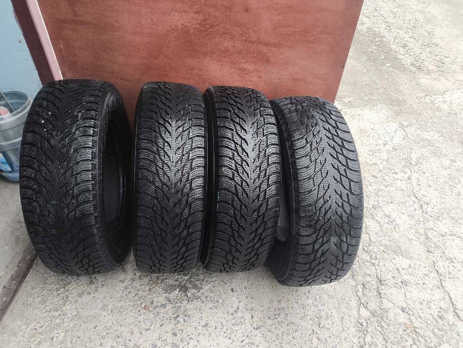 Шини Nokian Hakkapeliitta R3 SUV 245 70 16