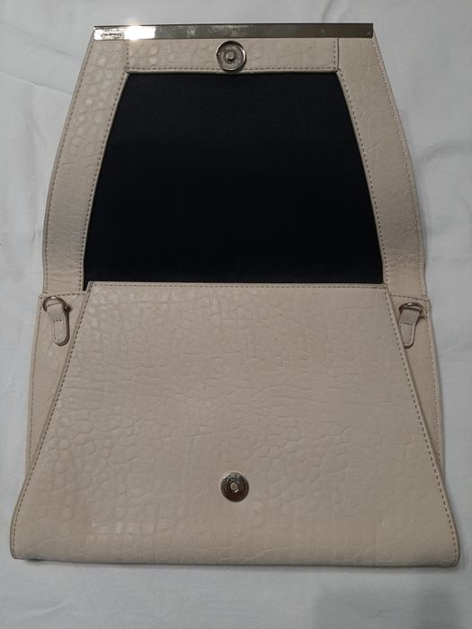 Клатч - конверт молочного кольору