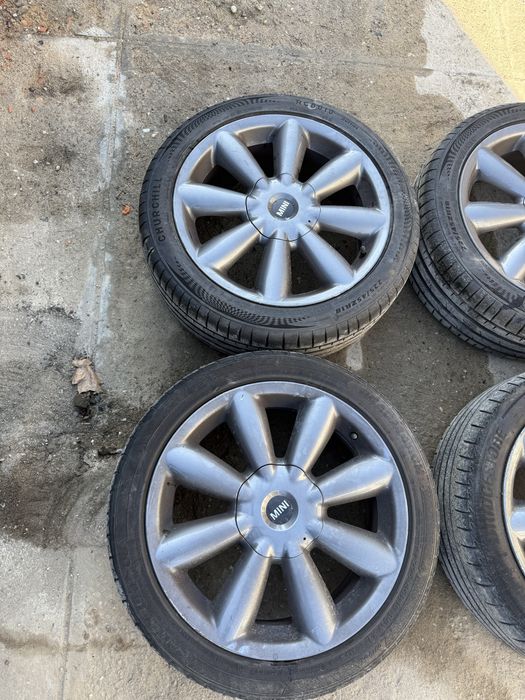 Jantes 18 com pneus mini 5x120 originais