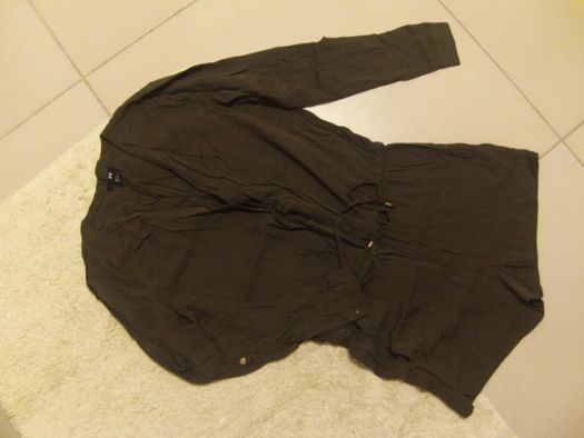 Комбинезон, ромпер H&M (шорты) с рукавом (хаки)