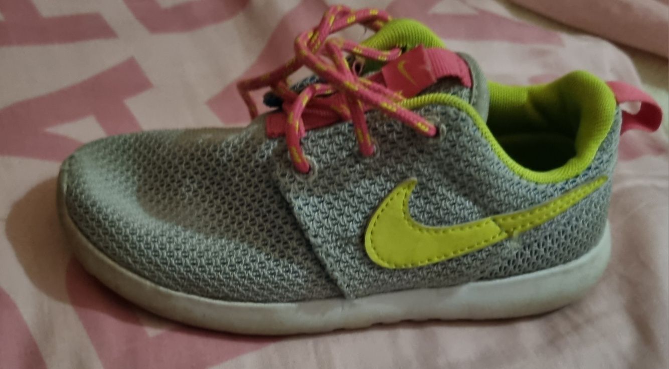 Buty nike dla dziewczynki siatka r. 28 śliczne neon adidas