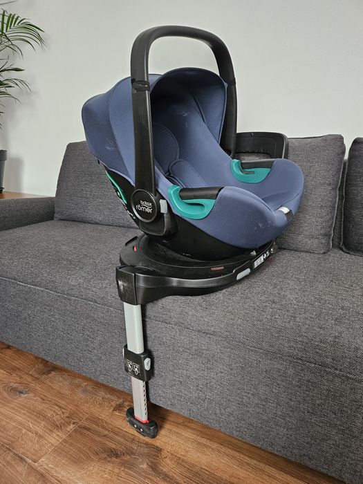 Fotelik z bazą Britax Romer baby-safe 3 i-size