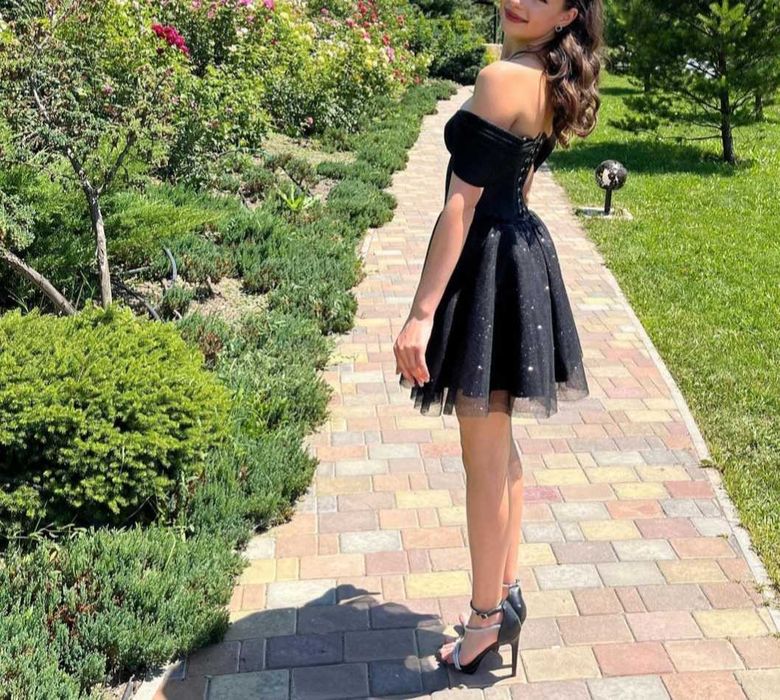 Сукня на випускний