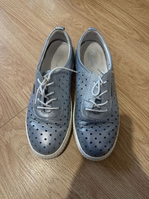 Шкіряні кеди