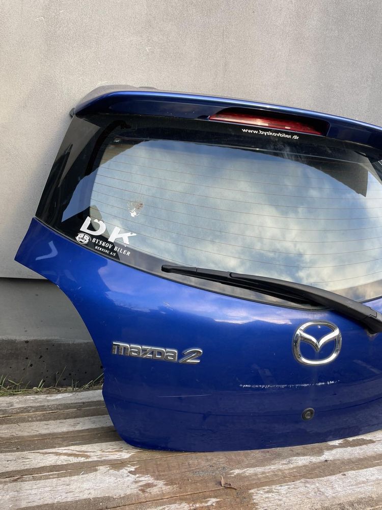 Ляда Кришка багажника Кляпа Мазда 2 Mazda 2