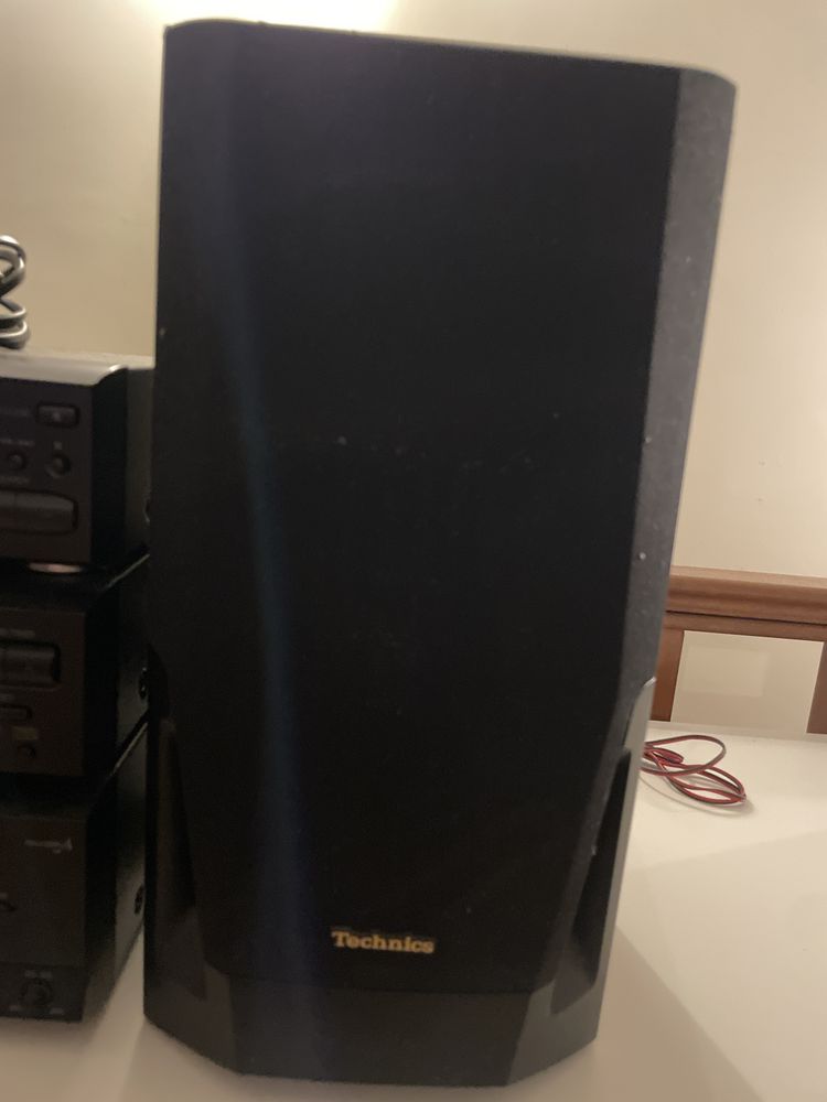Aparelho de musica CD/rRadiio Tecnics colunas