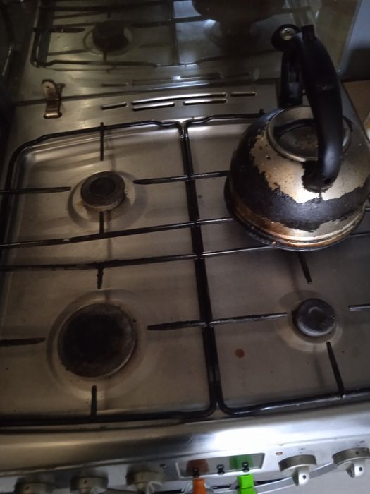 Kuchenka gazowa z piekarnikiem