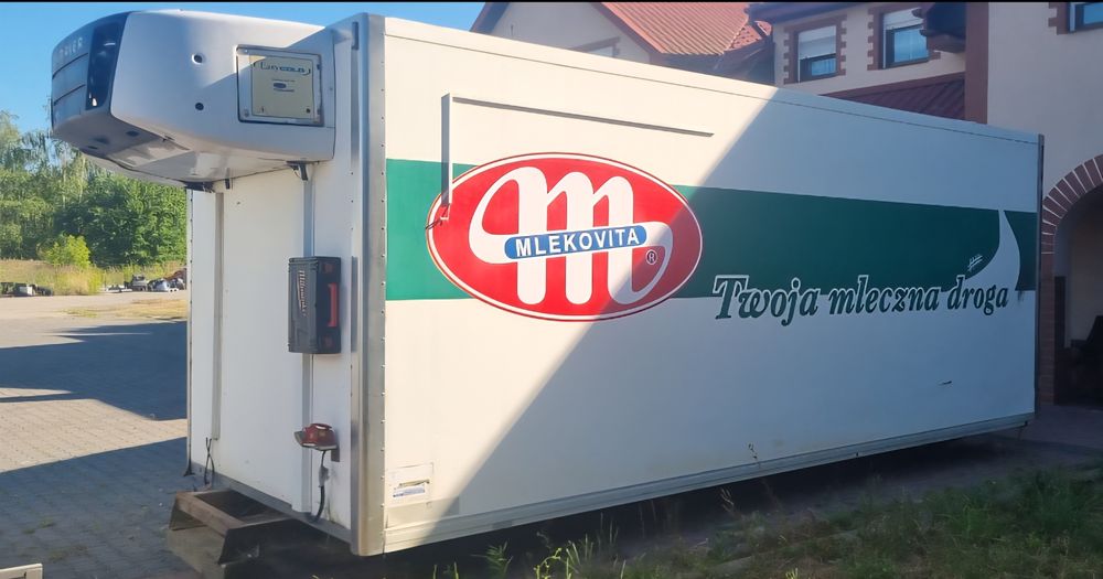 Kontener Chlodnia 6m z agregatem Carrier 380V grube drzwi