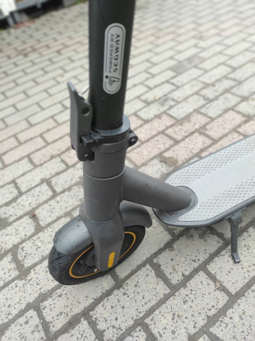 Електросамокат Ninebot KickScooter MAX G30 Чорний