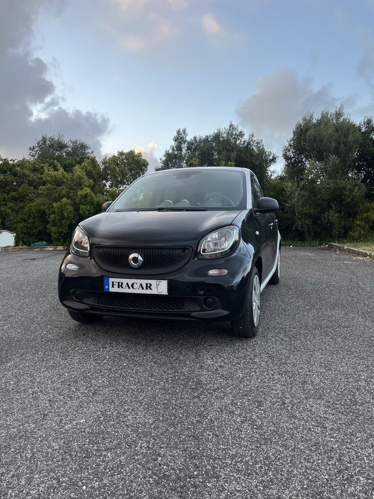 Smart ForFour Black&White