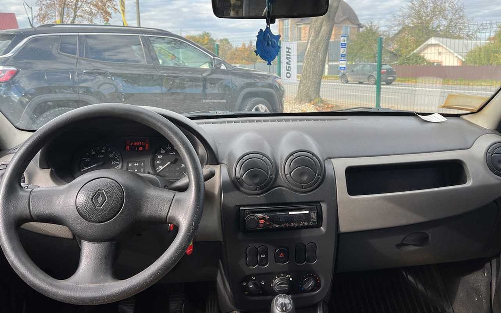 Renault Logan 2010