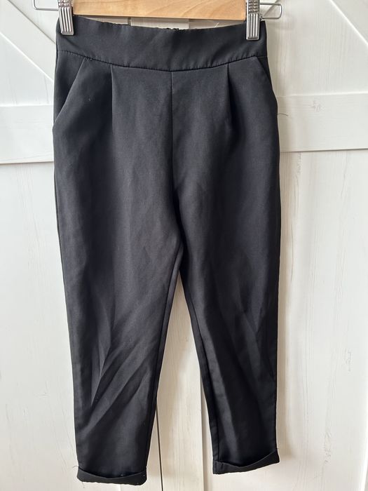 Garnitur dziewczęcy rozmiar 140