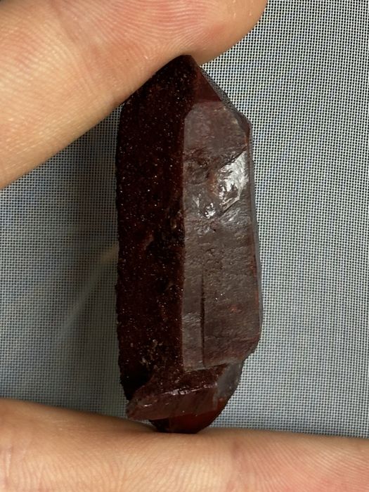 Kryształ 2-generacyjnego kwarcu zażelazionego - Maroko
