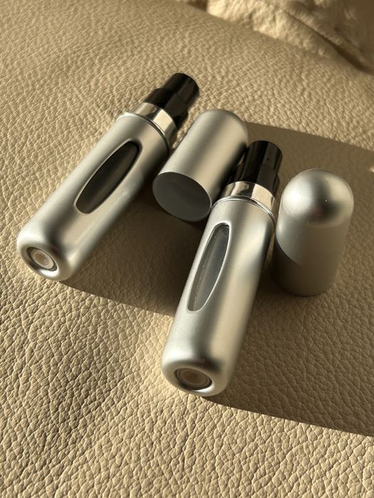 Pojemnik podróżny na perfumy - 2 sztuki