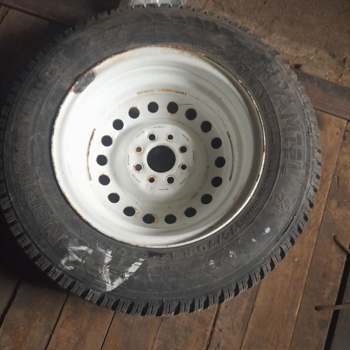 Шини шиповані зимові