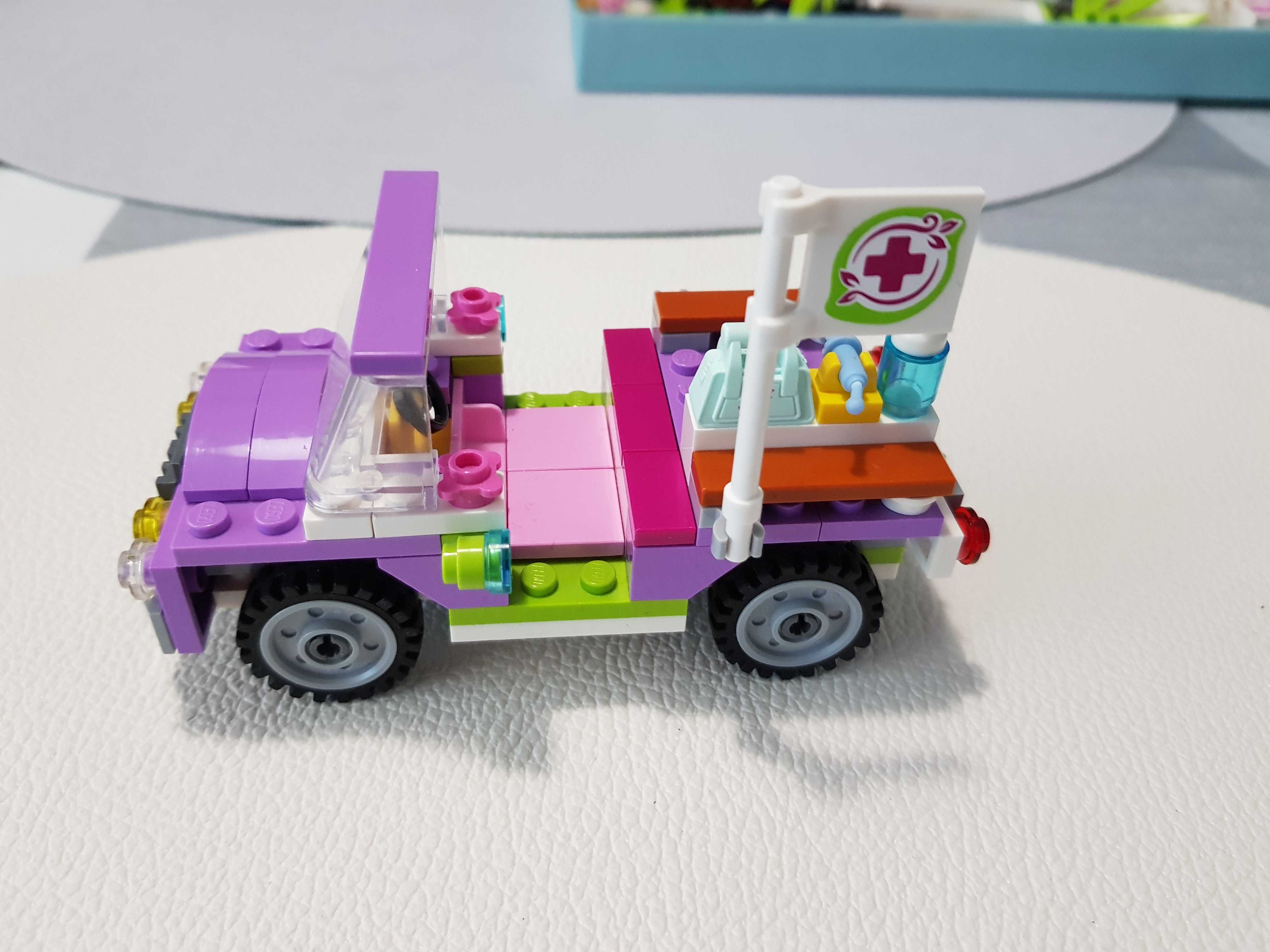 LEGO Friends 41125 przyczepa Vet dla koni+samochodzik Vet z 41036