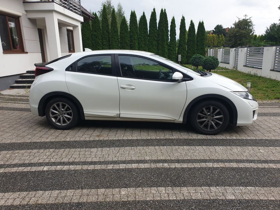 Honda Civic IX 2015 1.3 benzyna