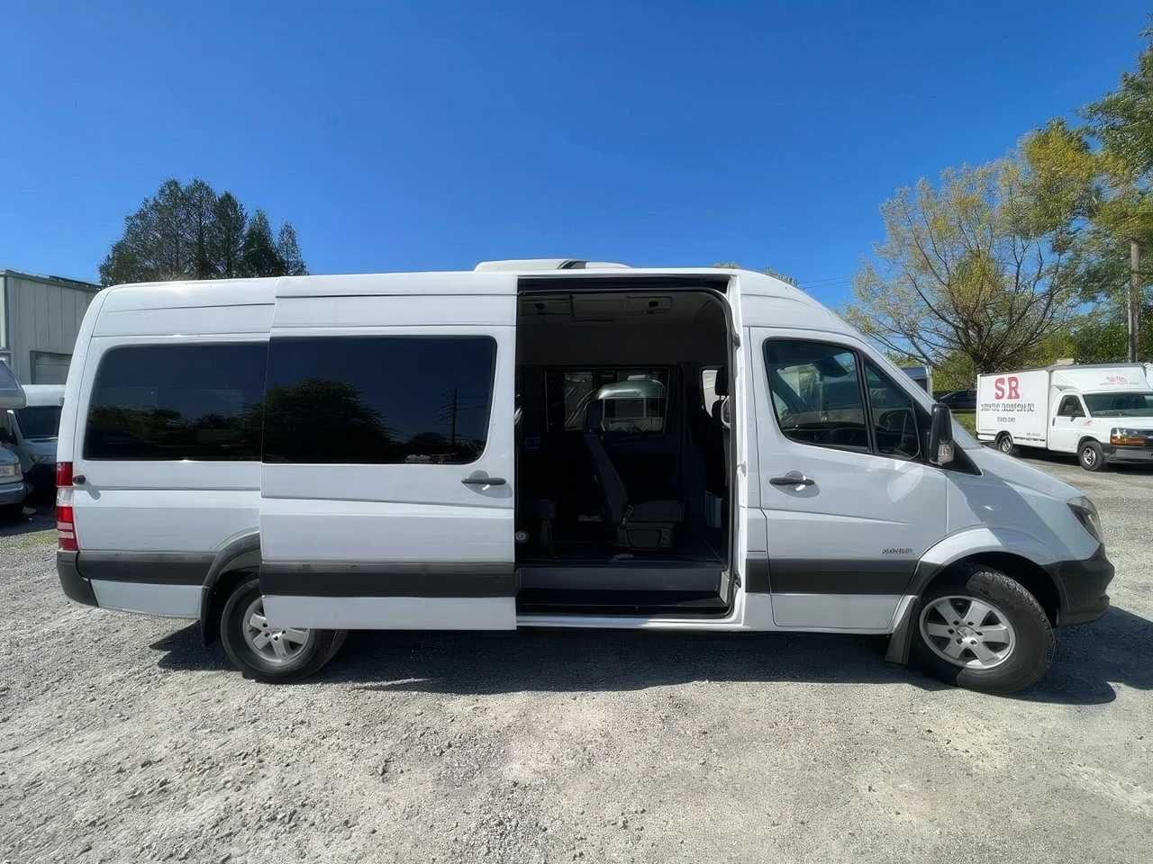 2015 Mercedes-Benz Sprinter 2500 170 WB Passenger Van RWD