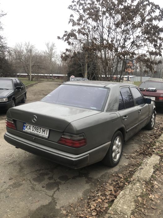 Продам Mercedes Benz w124 2.3