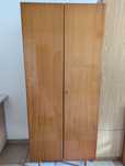 Szafa  wys 190 cm - z półką wewnątrz i drążkiem