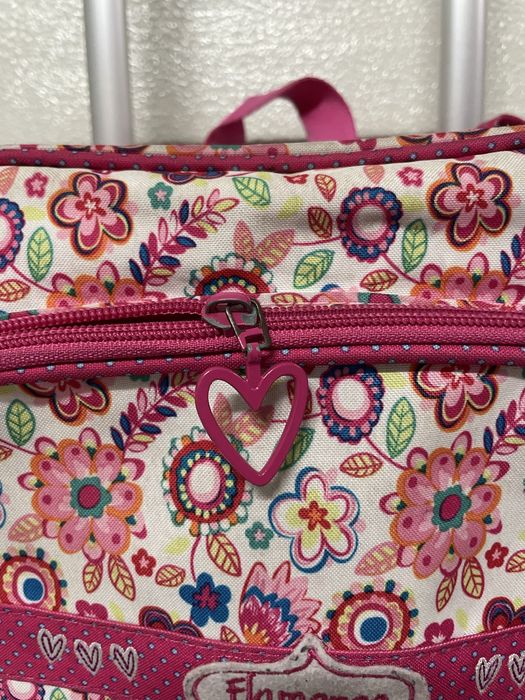 Mochila escolar com trolley:/rodas