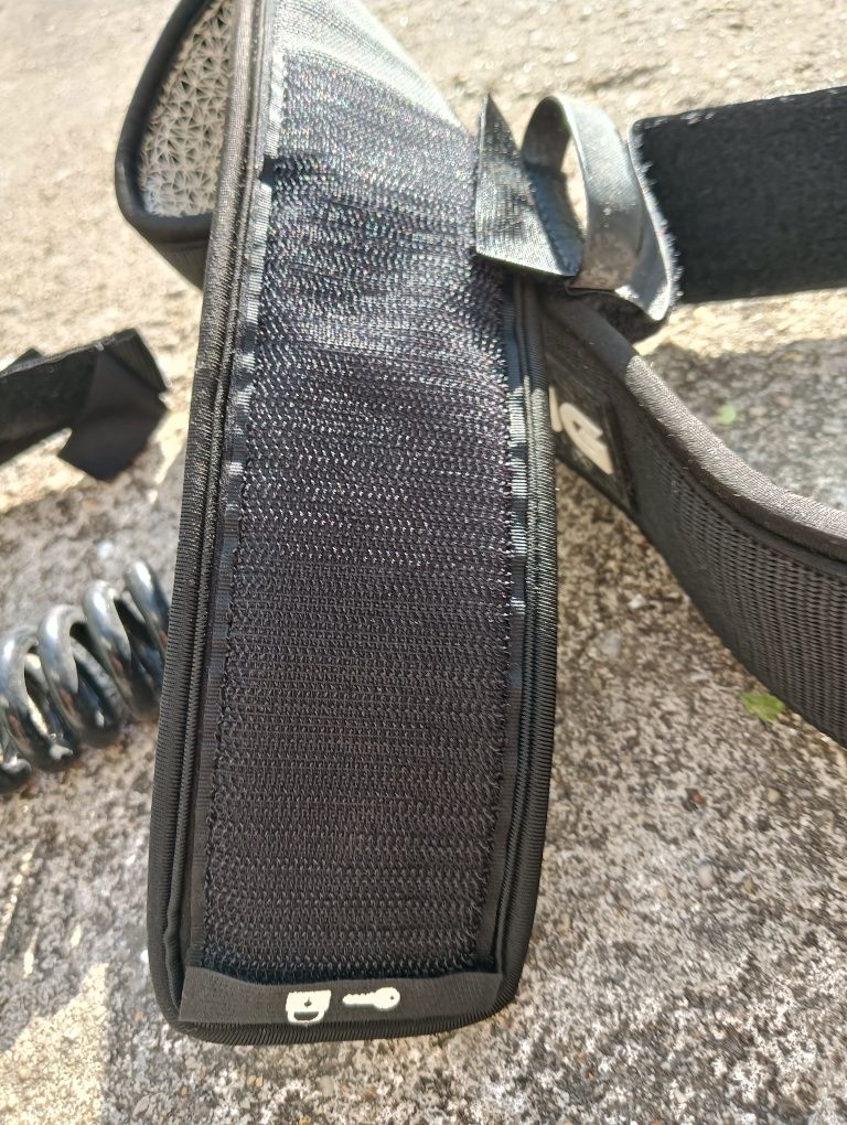 Leash cinta , marca Gong