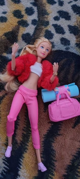 Барбі, дефа, лчлька