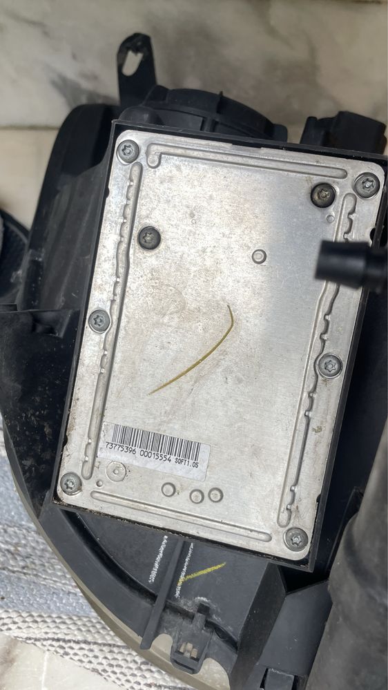 FAROL CITRÖEN C5 Xênon lado esquerdo