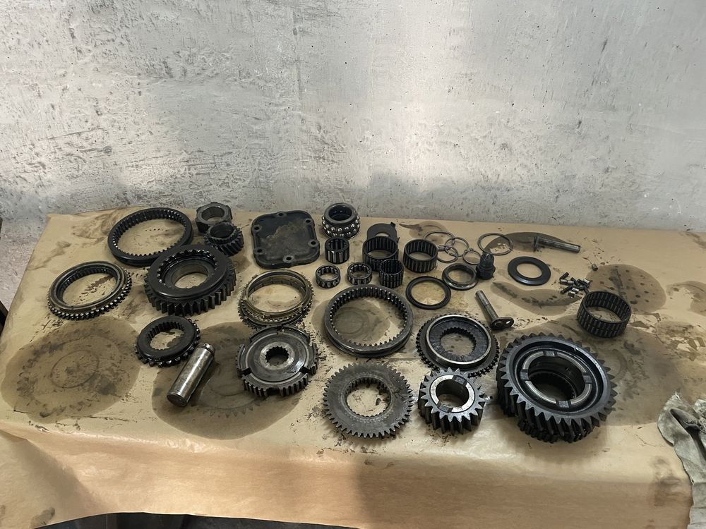 КПП IVECO ІВЕКО ИВЕКО коробка по запчастинам 2870 2855 2845